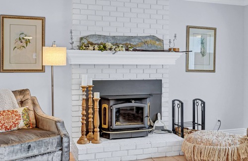 St. Helena House | Valley Floor Saint Helena with Heated Pool