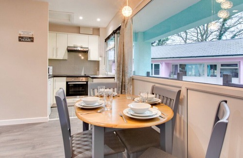 Saundersfoot House | Valley Grove Hot Tub D