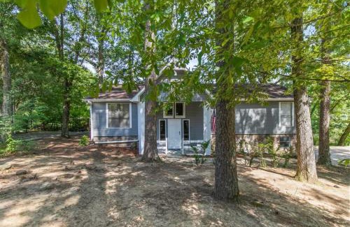 Crestline Heights House | Valley Lake Gem