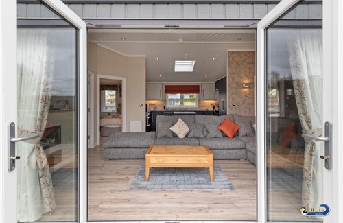 Penally House | Valley View Lodge - Luxury Lodge, Hot Tub, Close to Beach