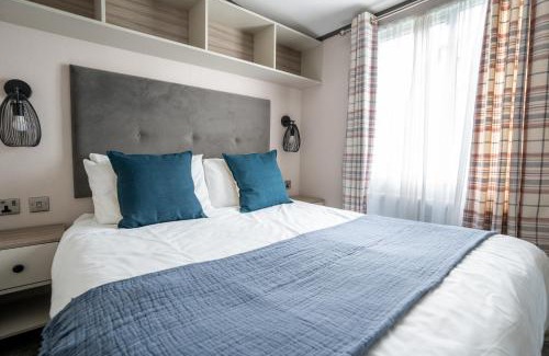 Newquay House | Valley View - Newquay Bay Resort near Porth Beach