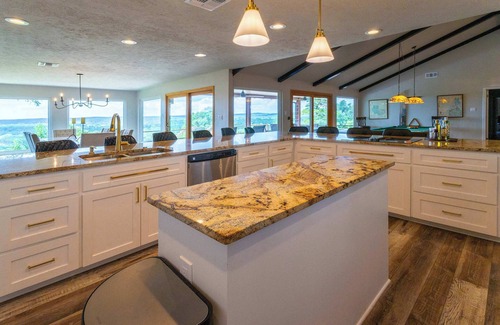 Wimberley House | Valley View - Retreat for 10