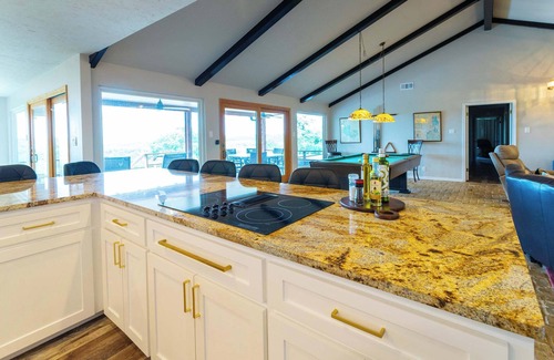 Wimberley House | Valley View - Retreat for 10