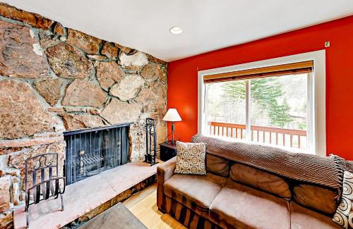 Intermountain Apartment | Valley View