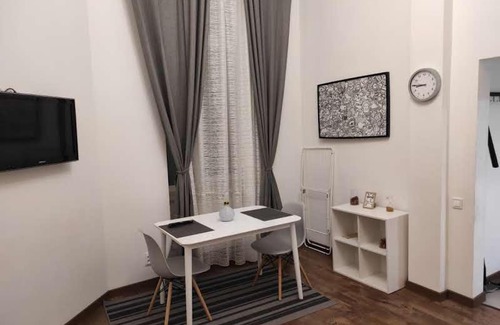 Lviv City Center Apartment | Valova 13, small studio