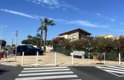 Valras-Plage Villa | Valras Plage T3, ground floor garden villa with all comforts