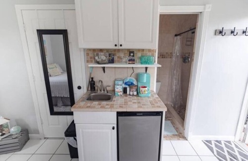 Naples Park House | Vanderbilt Hideaway!