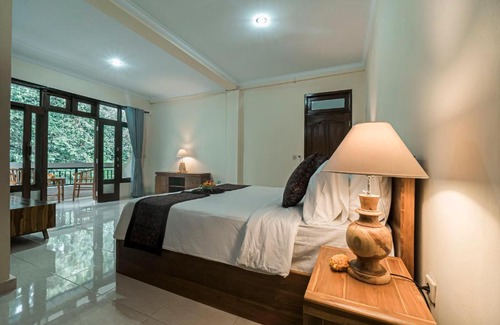 Melayang House | Vaneka Garden House