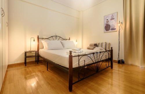 Neos Kosmos Apartment | Vanesa's House