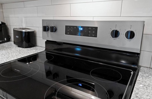 Newberry Apartment | Vanguard 2BD 13 - Two Bedroom Apartment, Sleeps 4