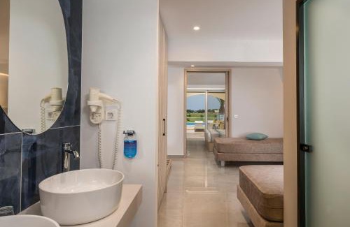 Paralia Kourna Hotel | Vantaris Palace