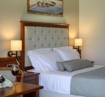 Paralia Kourna Hotel | Vantaris Palace