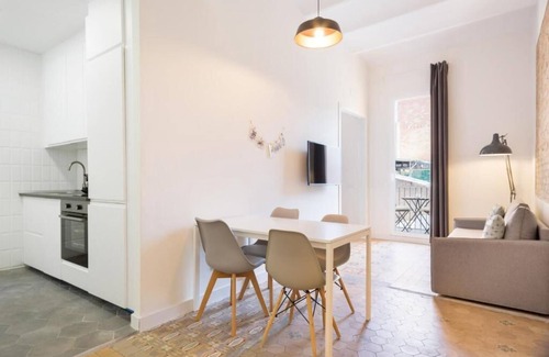 L'Hospitalet de Llobregat Apartment | Varios Aptos Barcelona/hospitalet Llobregat, 6pers/apto. Consultar