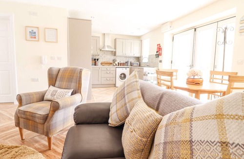 Newtown Cottage | Varley Villa
