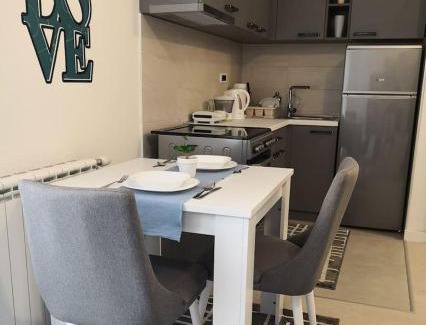 Grbavica Apartment | Vasa Central Studio