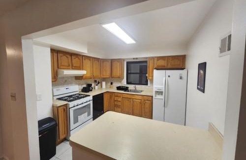 Jersey City Apartment | Vast Family-Friendly 3BED apt close to NYC