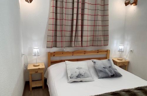 Vaujany Apartment | VAUJANYLOCATIONS - Cochette II Apt 12