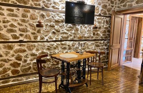 Tushemisht House | Vechia Villa Mitllari