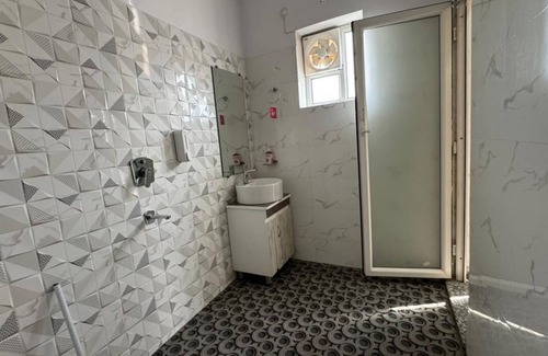 Tapovan Hotel | Vedartha trails