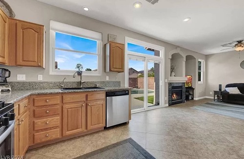 Spring Valley House | Vegas 31 Day+ | Pool & Spa