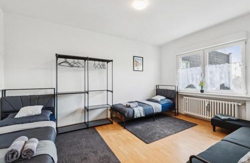 Velbert Apartment | Velbert, gute Lage, Ideal für Geschäftsleute, Monteure, Messegäste, 3 Schlafzimmer, SmartTV