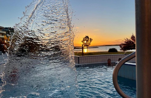 Velence Apartment | Velence Sunset Wellness Apartman