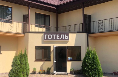 Brovary Hotel | Veles