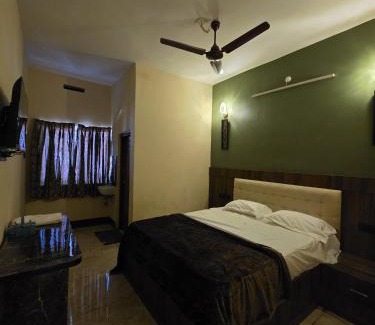 Mettupalayam Hotel | Vels Grand Inn