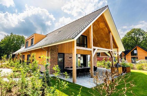 Wekerom Villa | Veluwe Villa met Binnenzwembad & Wellness XL | 24 personen | Rolstoelvriendelijk