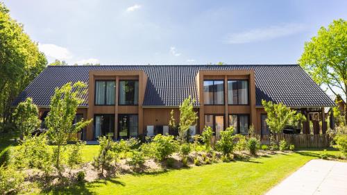 Wekerom Villa | Veluwe Villa met Binnenzwembad & Wellness XL | 24 personen | Rolstoelvriendelijk