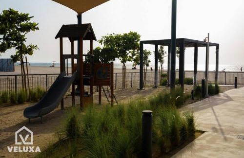 Dubai Apartment | Veluxa - Stunning Sea View - Luxe 3 Bed in La Mer