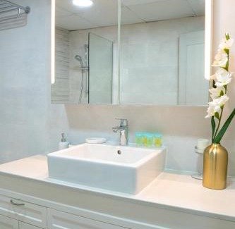 Jumeirah Lake Towers Apartment | Veluxa - Stylish 2 Bed with View