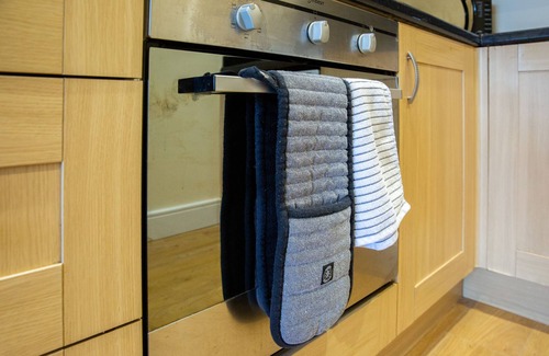 Hoddesdon Apartment | Velvet 1-bedroom Penthouse, Clockhouse, Hoddesdon