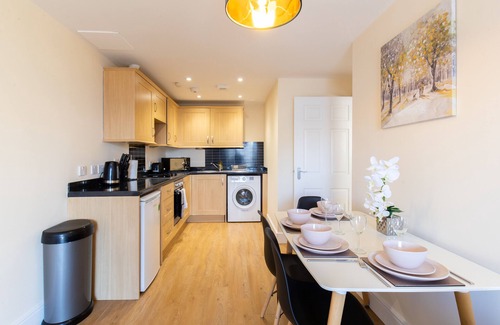 Hoddesdon Apartment | Velvet 1-bedroom Penthouse, Clockhouse, Hoddesdon