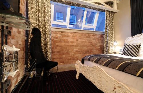 Manchester City Centre Hotel | Velvet Hotel Manchester, WorldHotels Crafted