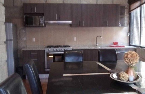 Queretaro House | Ven hospédate con nosotros en Casa Don Johnny , Un lugar muy céntrico