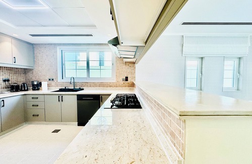 Jumeirah Park Villa | Venduras - 3BR Villa in Jumeirah Park