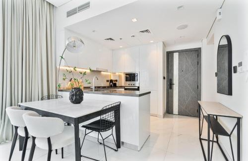 Al Barsha Apartment | Venetian - Relax in your private pool balcony in Dubai
