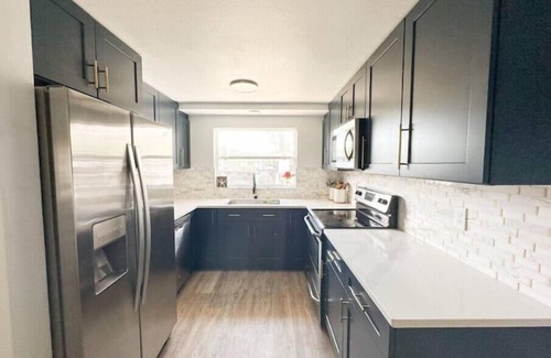 Venice Gardens House | Venice House 5 minutes from the Beachn
