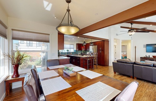 Pierpont Bay House | Ventura Beach craftsman home with stunning primary suite - 80 steps to the beach