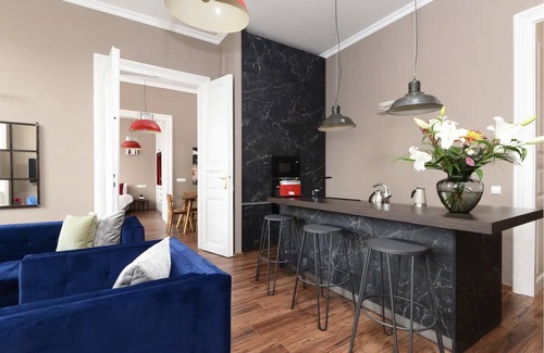 Inner City Budapest Apartment | Venus Apartments - Italian Stylish