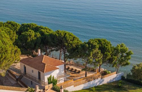 Alykes Villa | Vera Villa - Brand New Seafront Villa!