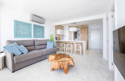 Benidorm Apartment | Veracruz 5-C Deluxe Apartment Levante Beach