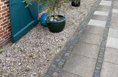 Holtenau Apartment | Verbringen Sie Einzigartige Tage im Denkmalgeschützten Kanalpackhaus in Holtenau