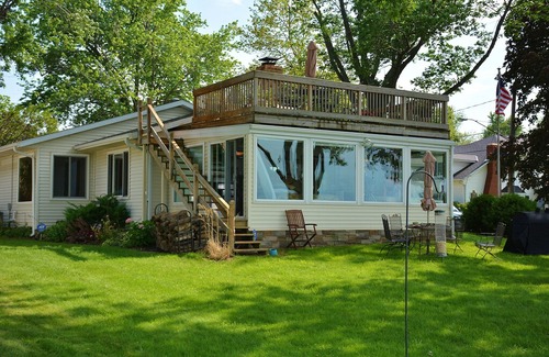 Vermilion House | Vermilion Ohio Beautiful Lake Front Beach House