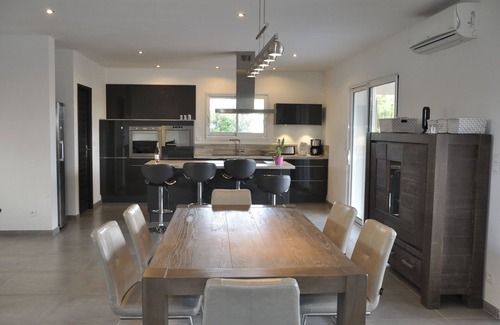 Bonifacio House | Very beautiful new Bonifacio villa, 10 min from the beaches, private heated pool