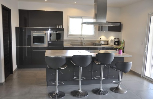 Bonifacio House | Very beautiful new Bonifacio villa, 10 min from the beaches, private heated pool