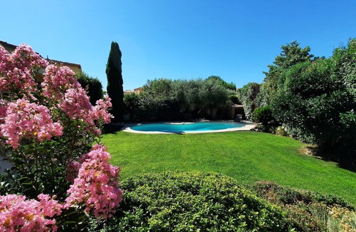 Calvisson Villa | Very beautiful villa - heated swimming pool - maintained garden