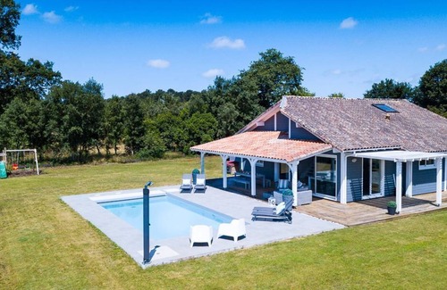 Tosse Villa | Very beautiful villa, heated swimming pool, large garden, village 500m, beaches 8km