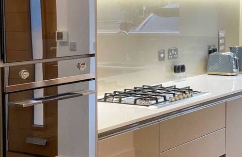 Cambridge House | Very central - Luxury Peaceful House with Parking
